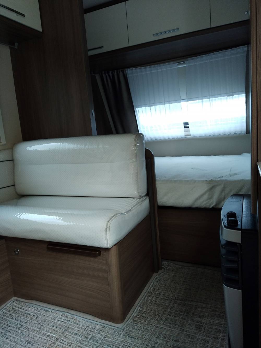 r3951